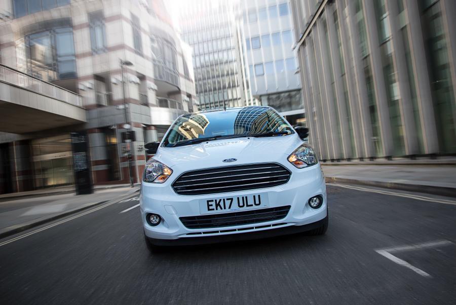  Ford Ka+ White 2016 года  (UK) (фото 9 из 20)